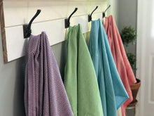 Load image into Gallery viewer, Stylish, Fast Drying Cotton Turkish Towel
